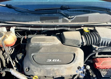 2018 Chrysler Pacifica Touring L Plus z USA, uszkodzony, nr VIN 2C4RC1EG8JR252287